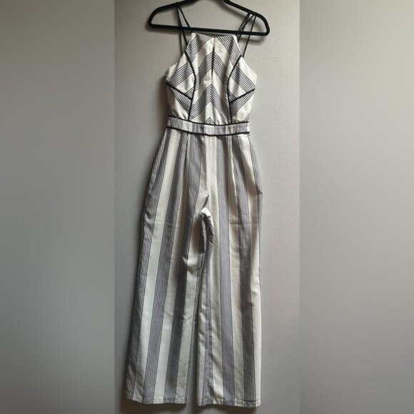 Adelyn Rae Vidette Pin Striped Jumpsuit Sz XS - Picture 2 of 16